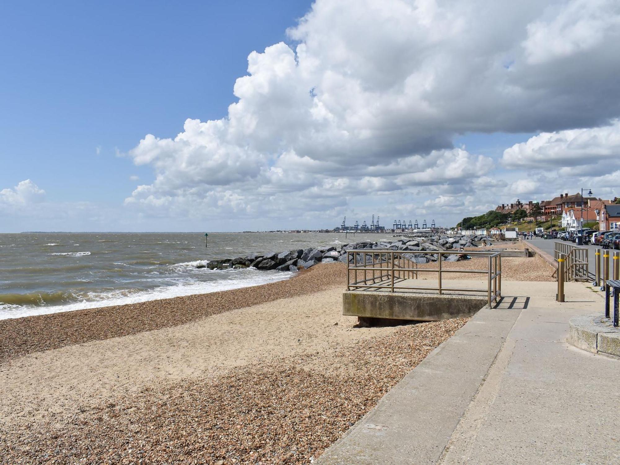 Beach View Cottage Felixstowe Exterior photo